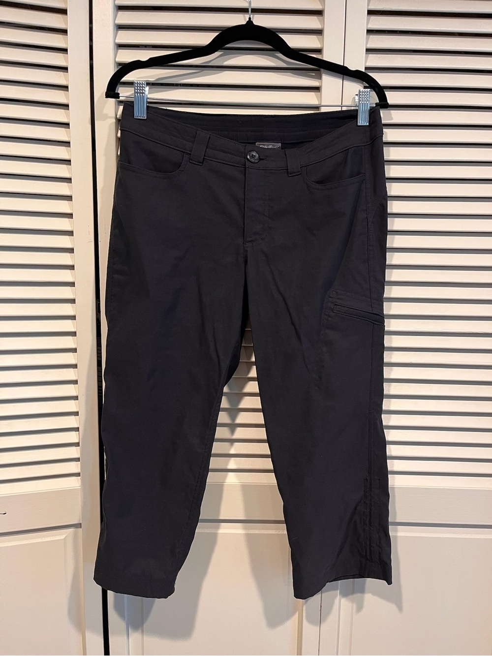 Eddie Bauer Black Cargo Capri Pants